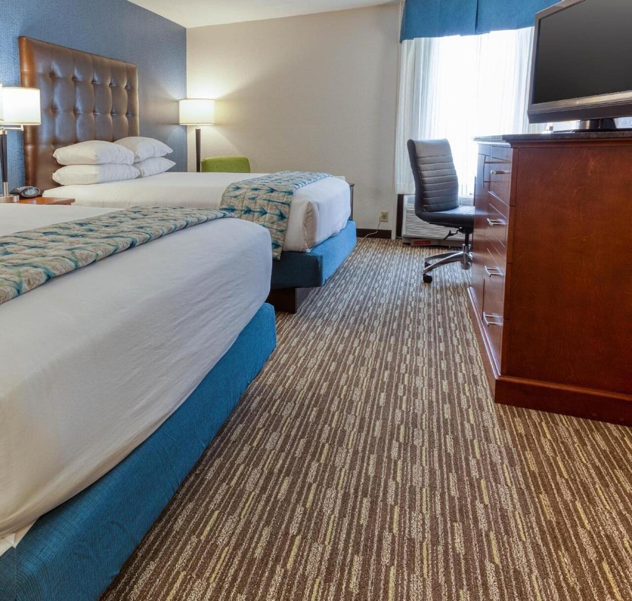 Heritage Inn & Suites St Louis Fenton, Trademark By Wyndham 외부 사진