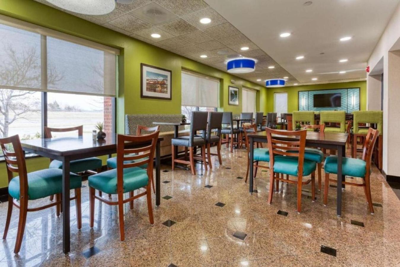 Heritage Inn & Suites St Louis Fenton, Trademark By Wyndham 외부 사진