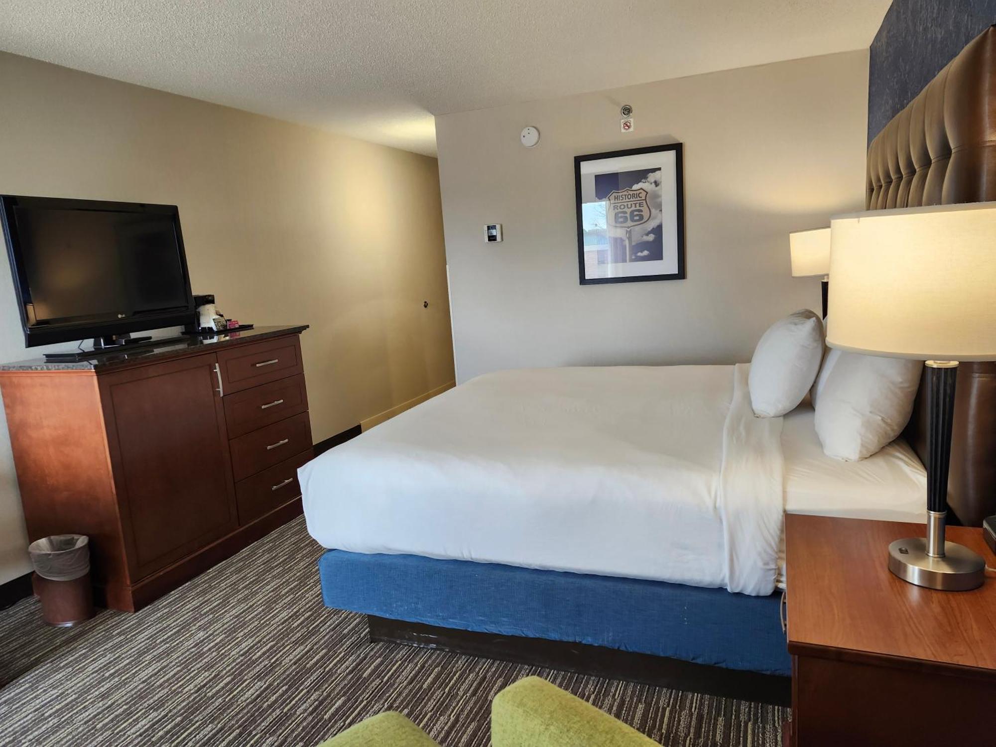 Heritage Inn & Suites St Louis Fenton, Trademark By Wyndham 외부 사진