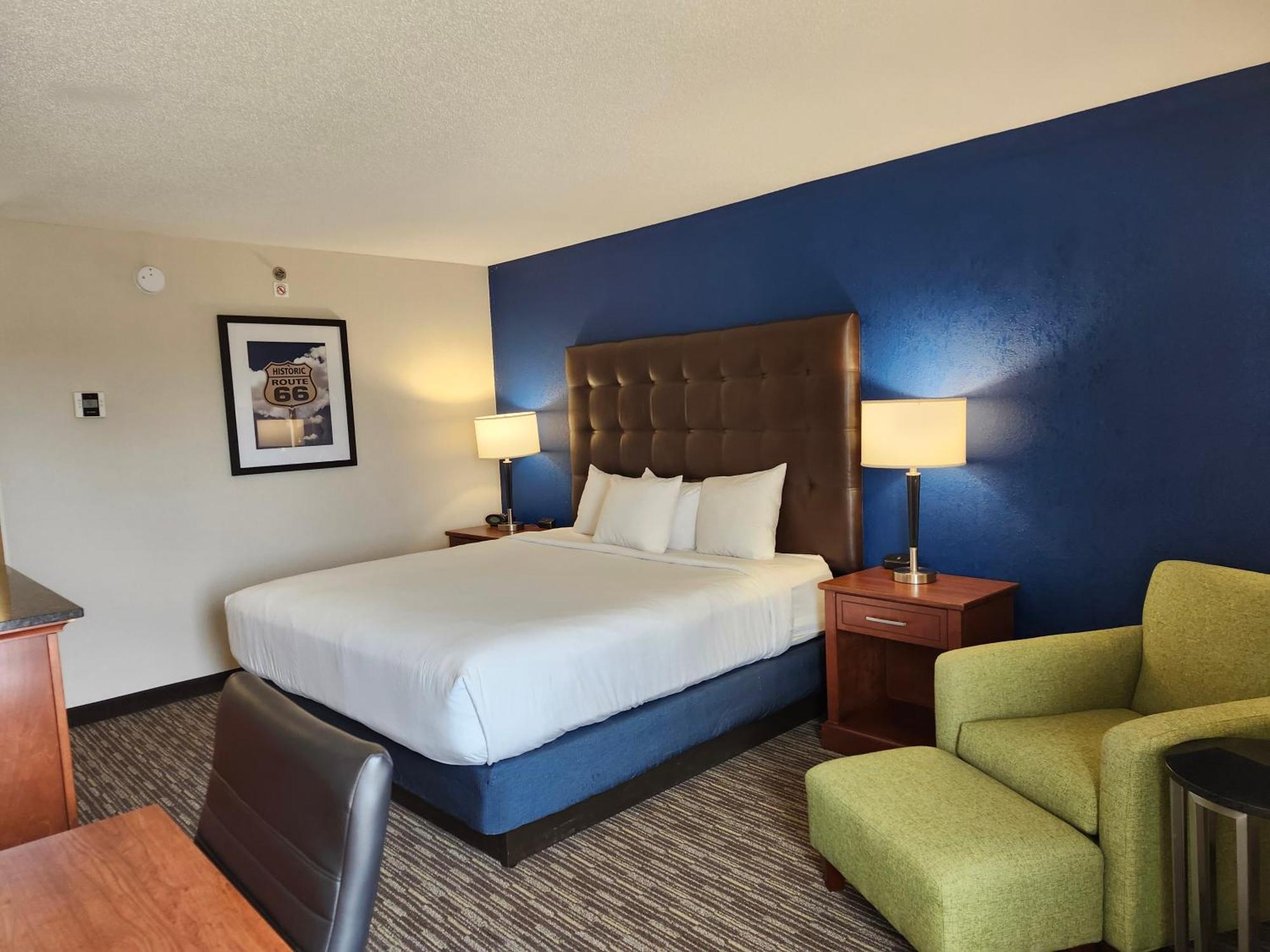 Heritage Inn & Suites St Louis Fenton, Trademark By Wyndham 외부 사진